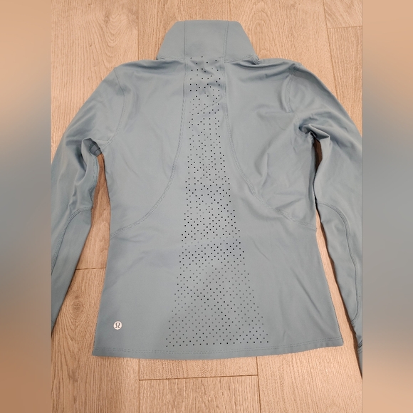 Lululemon 🔥🔥HOST PICK🔥🔥 Quarter-Zip Pullover - Picture 2 of 8